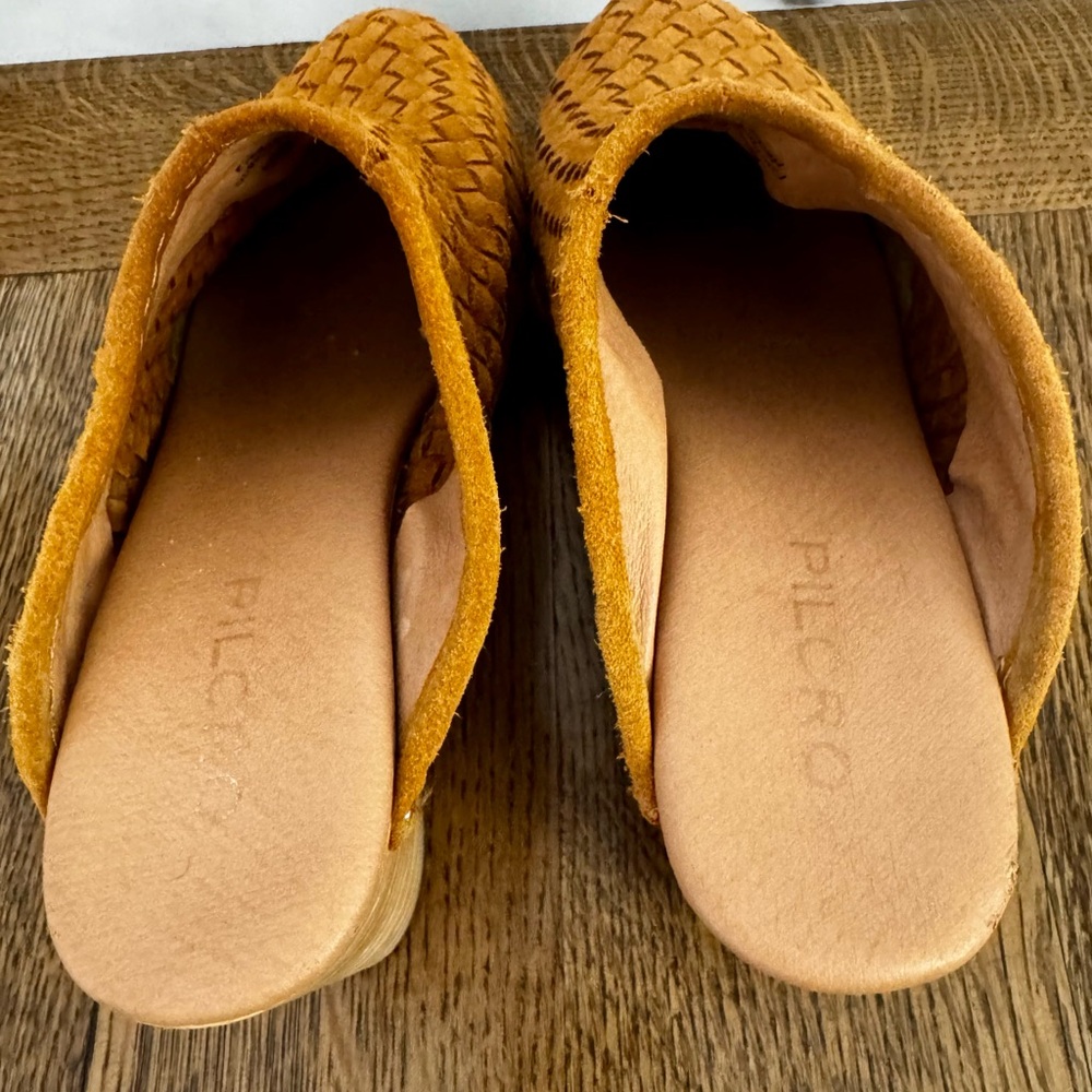 Pilcro Anthropologie Woven Suede Clog Mules Size 7 Boho Wooden Heel - Picture 7 of 9